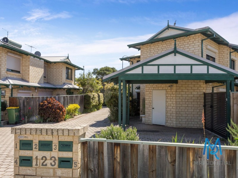 5/123 Robert Street, Como WA 6152