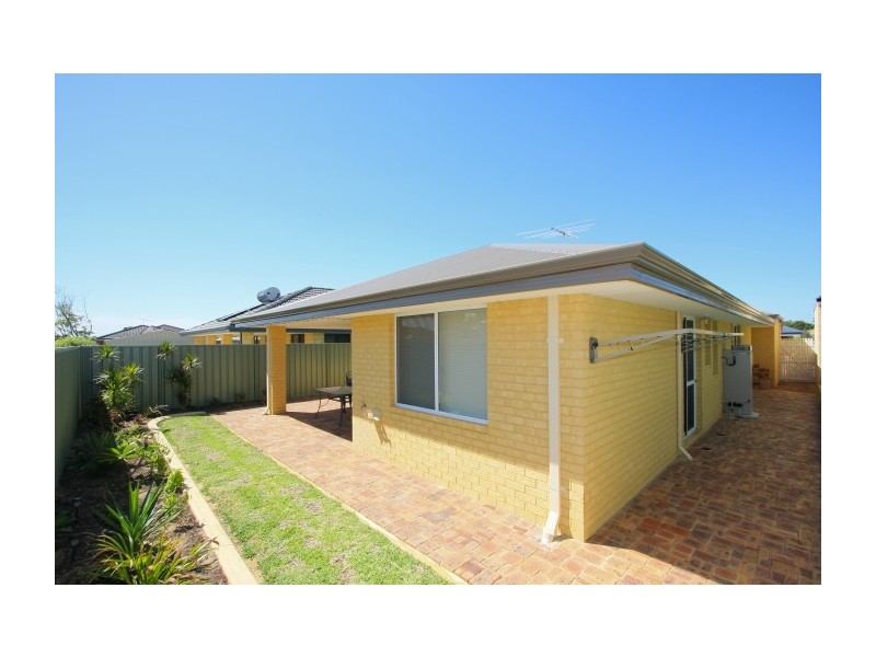 27 Modena Place, Balga WA 6061