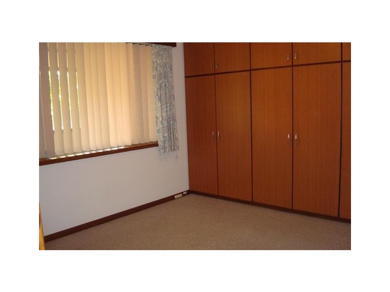 3 Satellite place, Carlisle WA 6101