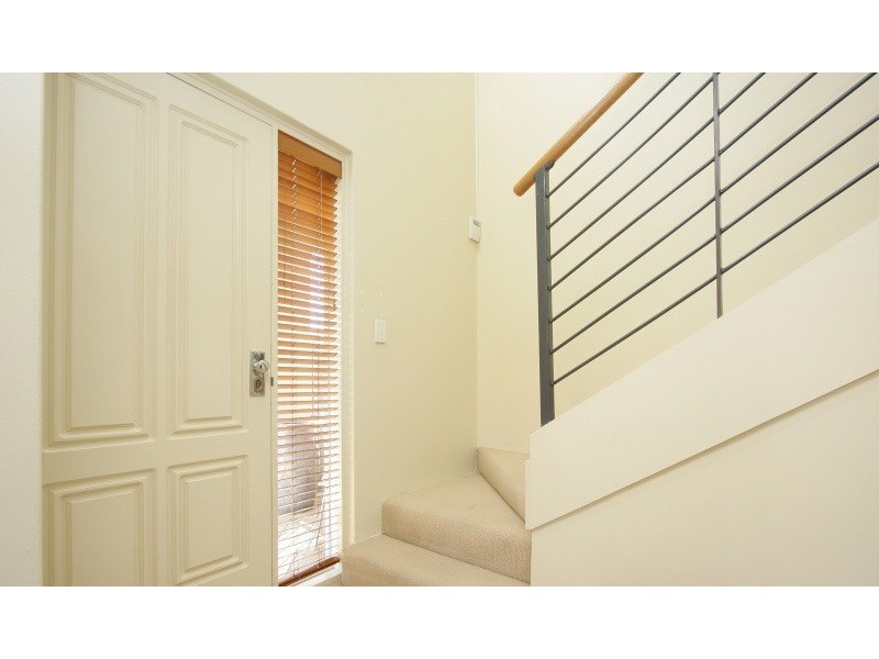 1/138  Robert Street, Como WA 6152
