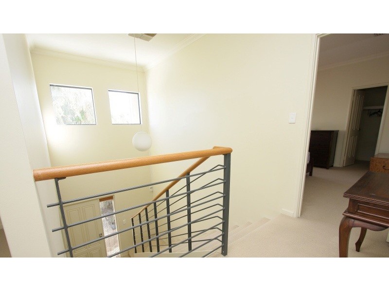 1/138  Robert Street, Como WA 6152