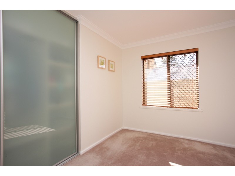 2/39 Axford Street, Como WA 6152