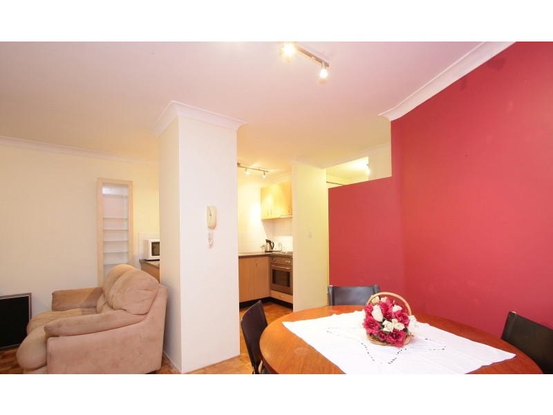 5/2 Manning Tce, South Perth WA 6151