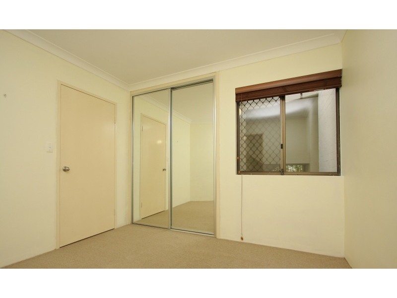 5/2 Manning Tce, South Perth WA 6151