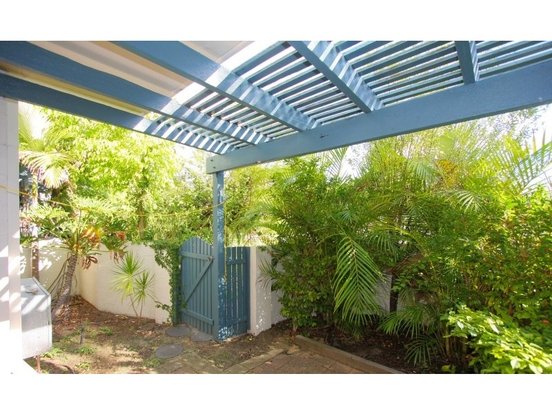 5/2 Manning Tce, South Perth WA 6151