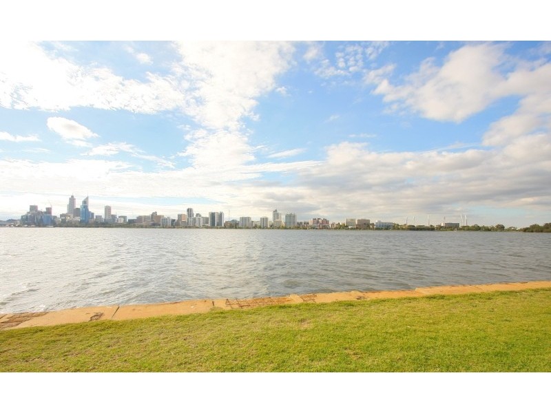 5/2 Manning Tce, South Perth WA 6151
