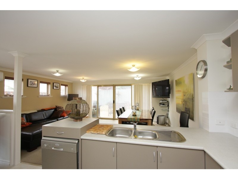 1/198 Salvado rd, Wembley WA 6014