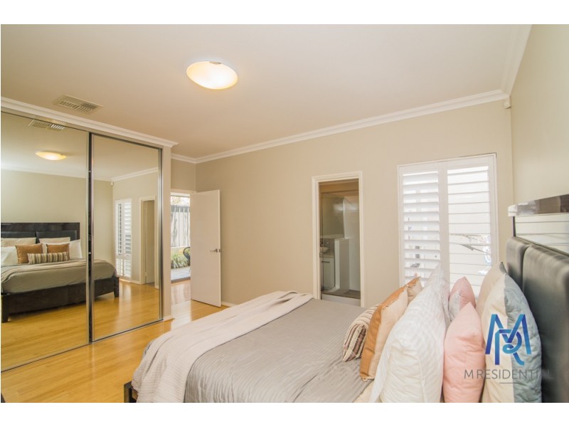 147b Lockhart Street, Como WA 6152