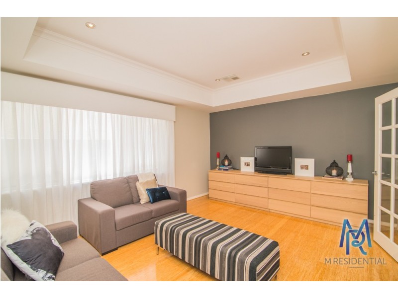 147b Lockhart Street, Como WA 6152