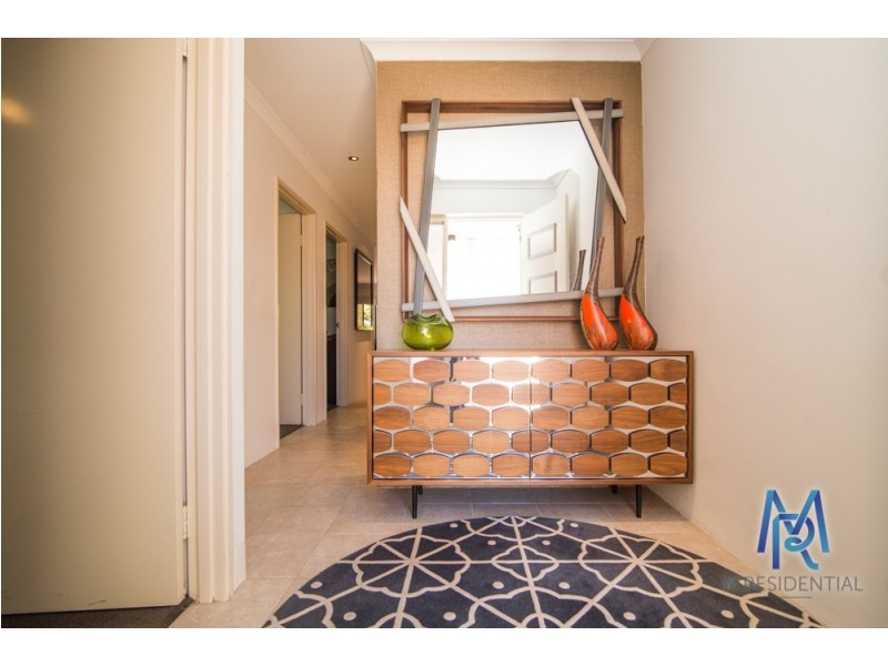 12b Harriett Place, Cloverdale WA 6105