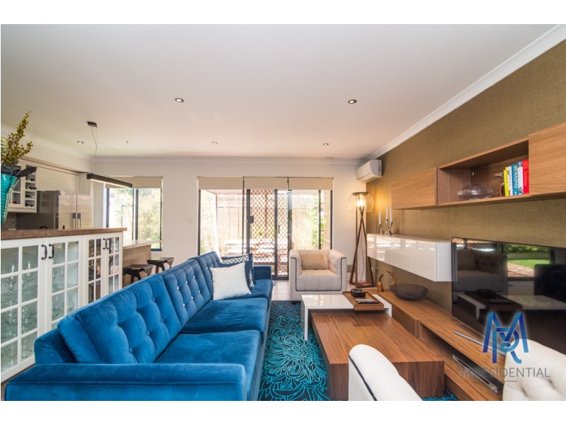 12b Harriett Place, Cloverdale WA 6105