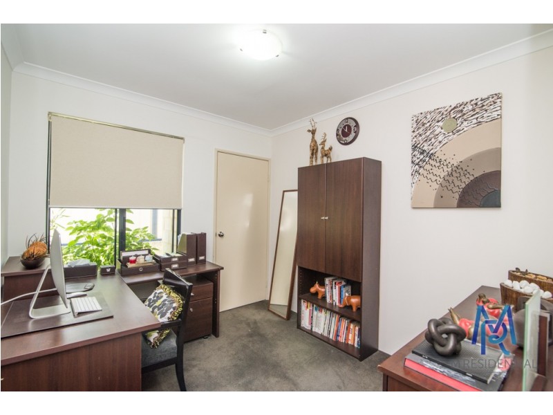 12b Harriett Place, Cloverdale WA 6105