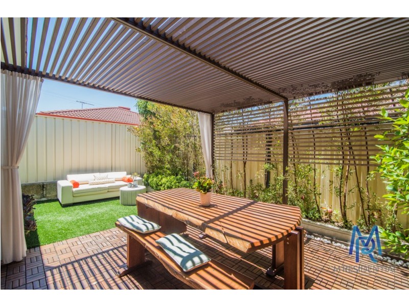 12b Harriett Place, Cloverdale WA 6105