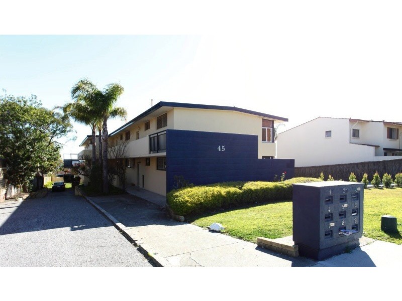 3/45 Robert street, Como WA 6152