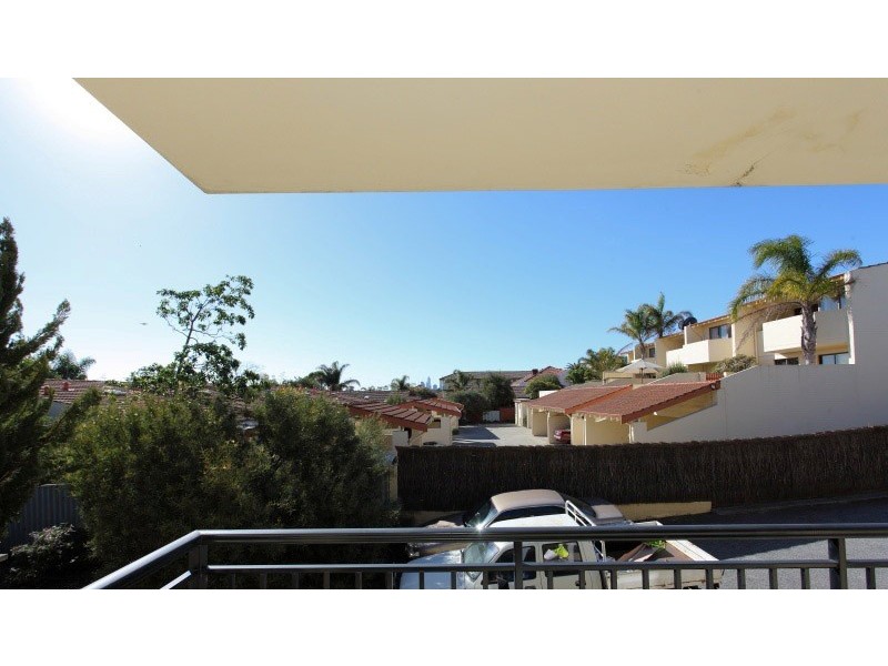 3/45 Robert street, Como WA 6152