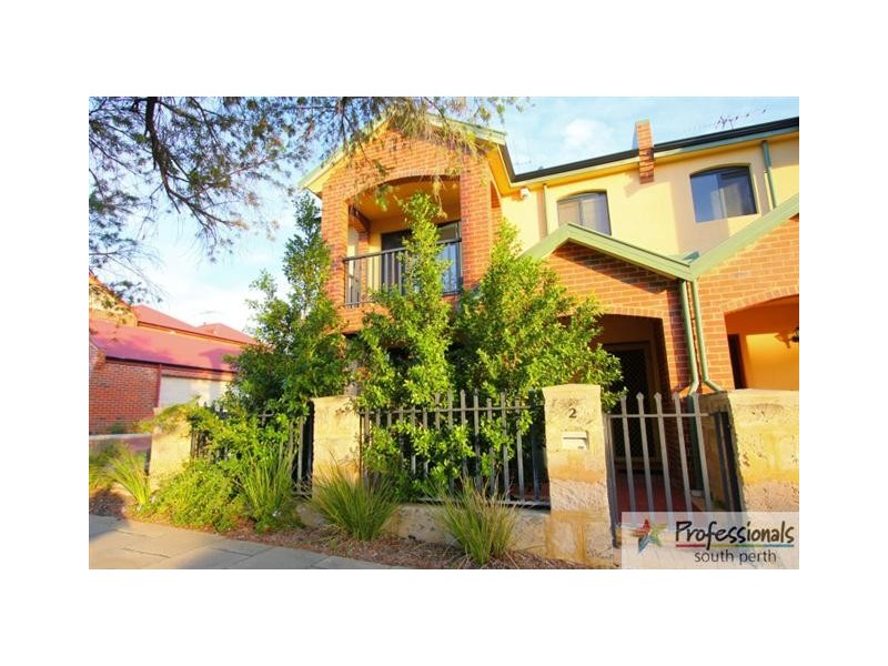2/155 Marmion Street, Fremantle WA 6160