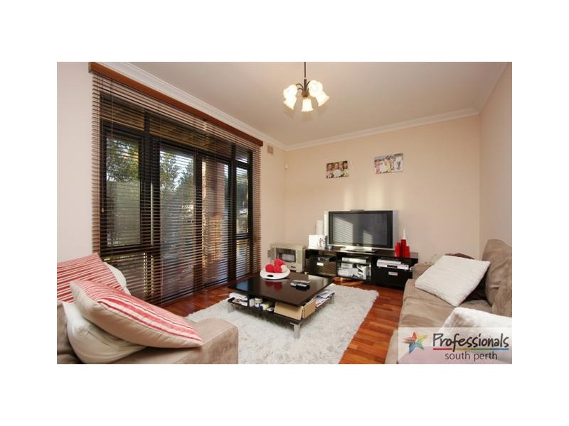 2/155 Marmion Street, Fremantle WA 6160