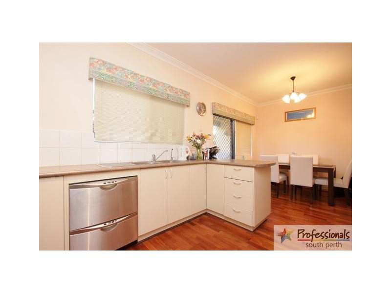 2/155 Marmion Street, Fremantle WA 6160