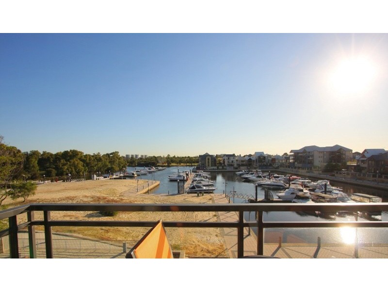 8/10 Marina Drive, Ascot WA 6104