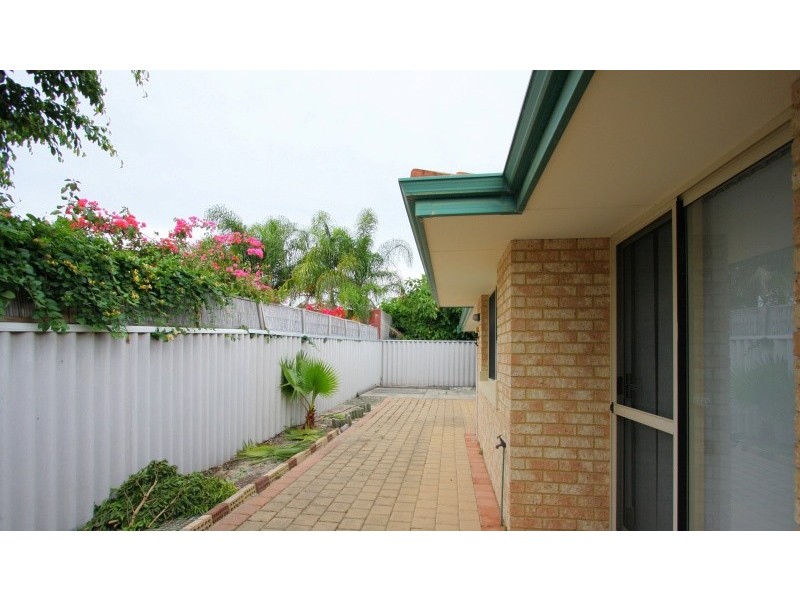 19 Stirk Road, Alfred Cove WA 6154