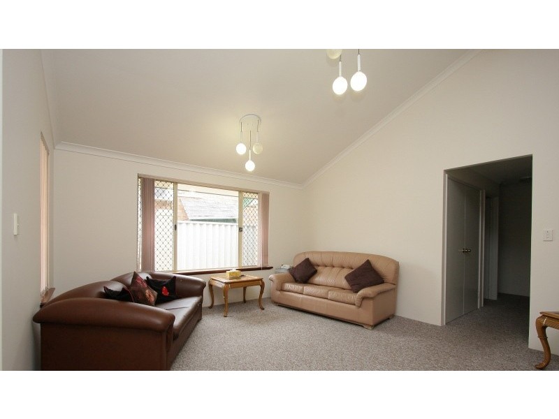 19 Stirk Road, Alfred Cove WA 6154