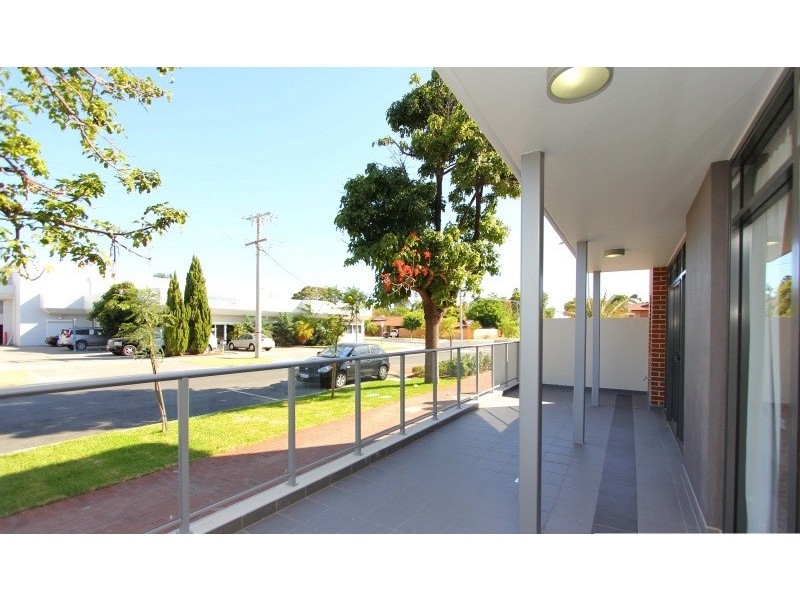 4/8 Hordern Street, Victoria Park WA 6100