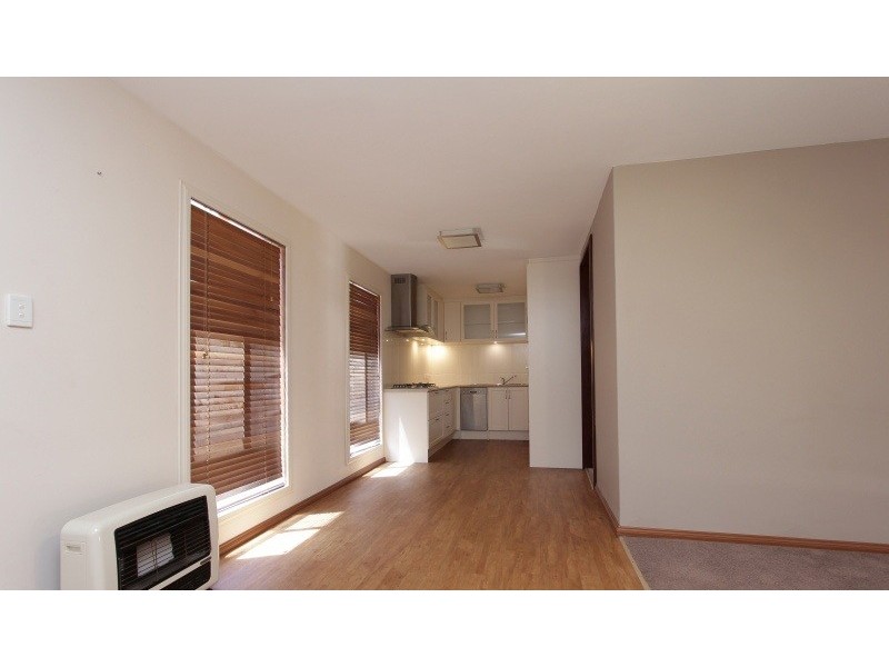 8/189 Coode Street, Como WA 6152