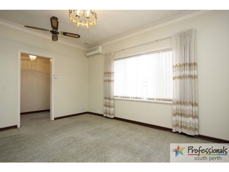 113 Manning Road, Manning WA 6152