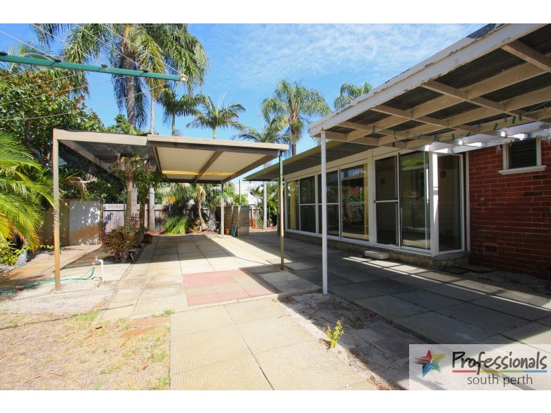 113 Manning Road, Manning WA 6152
