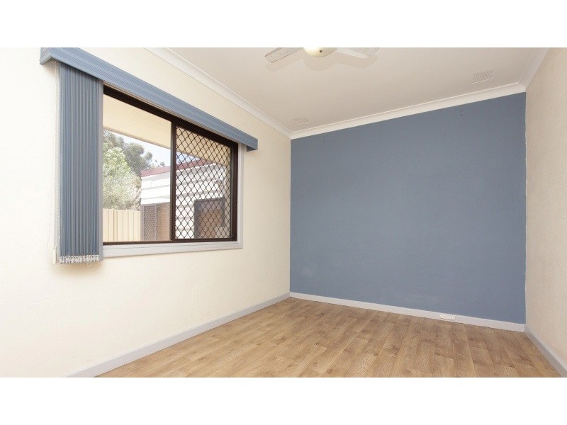 1 Treeby Street, Coolbellup WA 6163