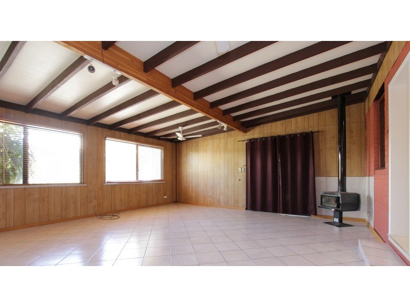 1 Treeby Street, Coolbellup WA 6163