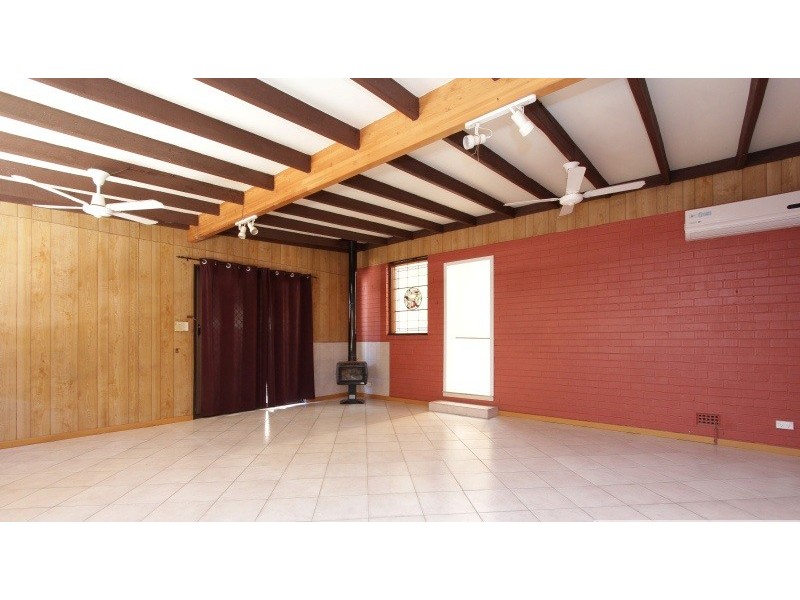 1 Treeby Street, Coolbellup WA 6163