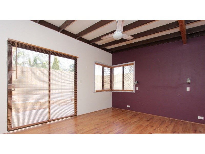 1 Treeby Street, Coolbellup WA 6163