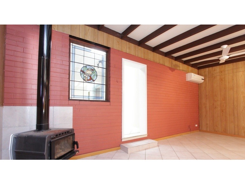 1 Treeby Street, Coolbellup WA 6163