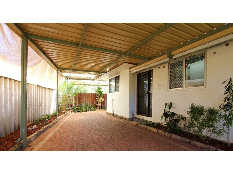 1 Treeby Street, Coolbellup WA 6163