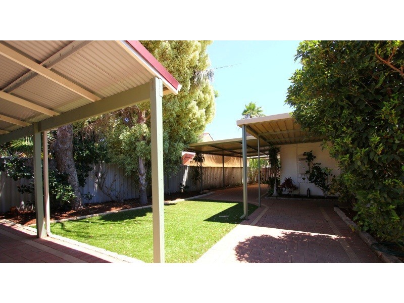 1 Treeby Street, Coolbellup WA 6163