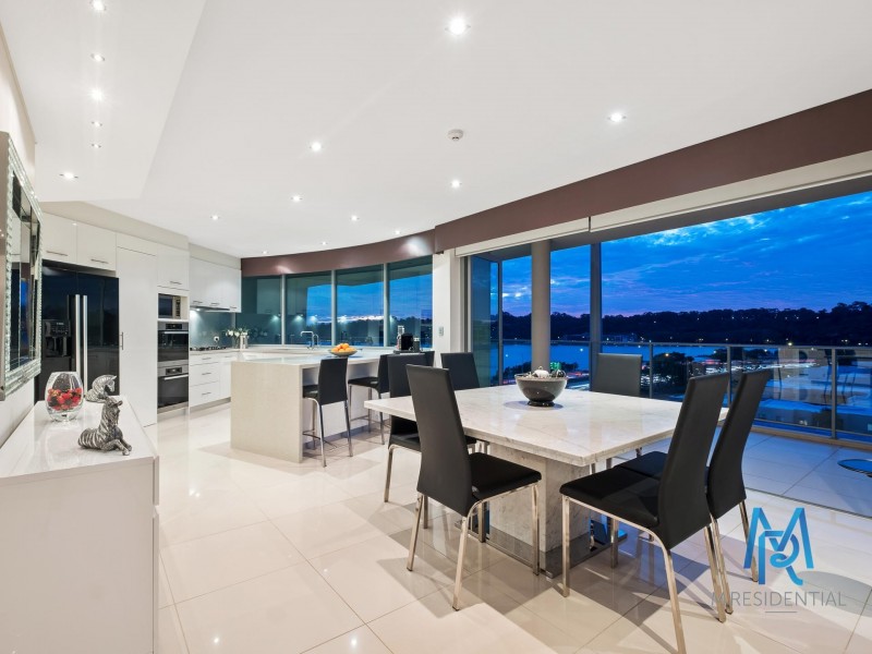 13/4 Scott Street, South Perth WA 6151