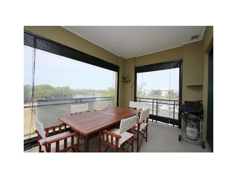 9/10 Marina Drive, Ascot WA 6104