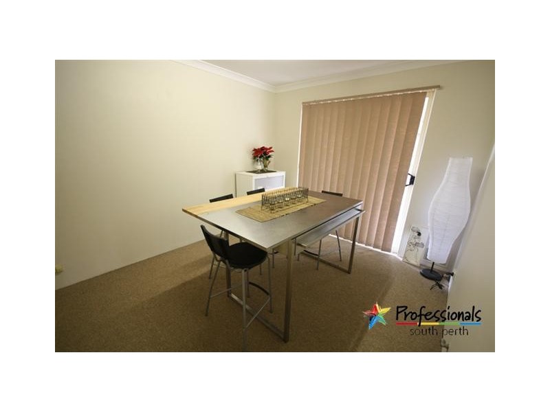 10 Jarman Avenue, Manning WA 6152