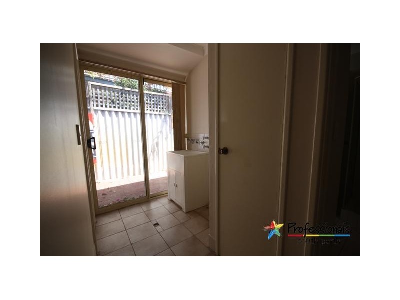 10 Jarman Avenue, Manning WA 6152