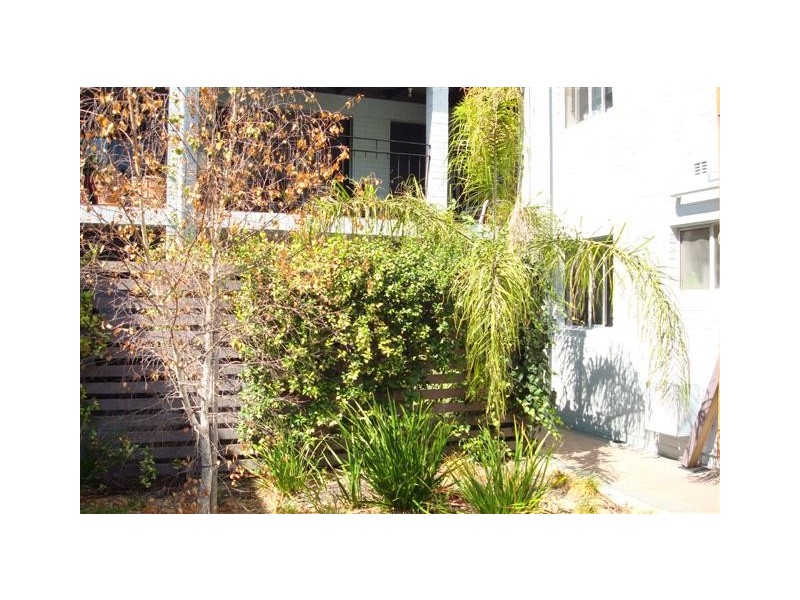 3/34 Cunningham tce, Daglish WA 6008