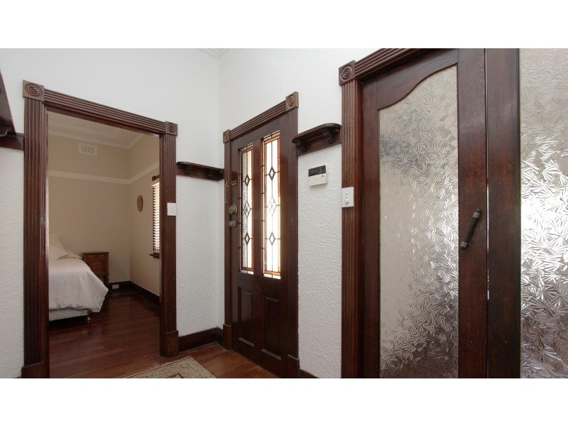 7 Arundel st, Kensington WA 6151