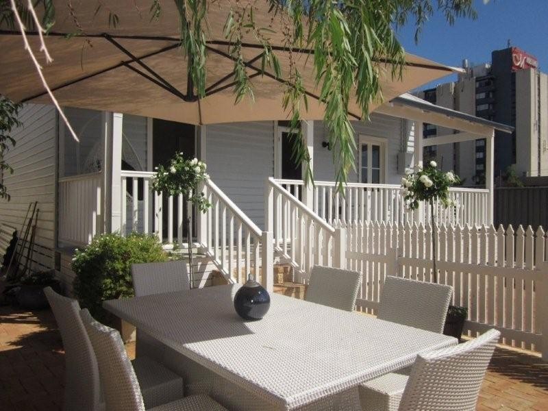 29 Hovia Terrace, Kensington WA 6151