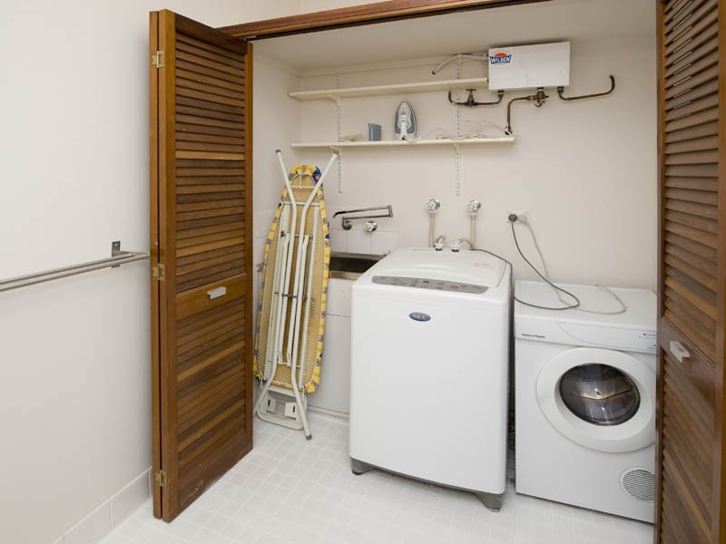 2/4 Jane Road, Applecross WA 6153