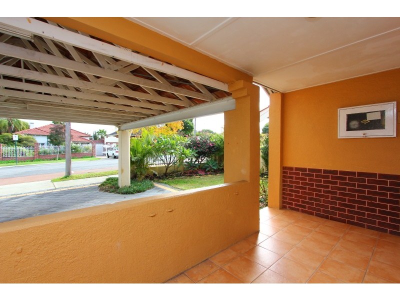 15 Vista Street, Kensington WA 6151