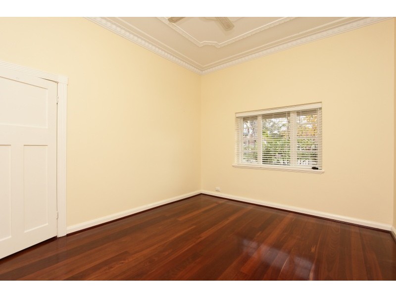 15 Vista Street, Kensington WA 6151