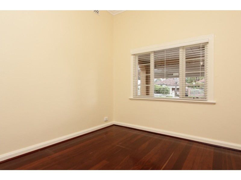 15 Vista Street, Kensington WA 6151