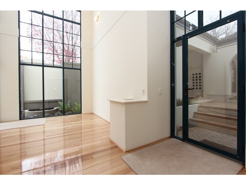 18 Joseph Street, West Leederville WA 6007