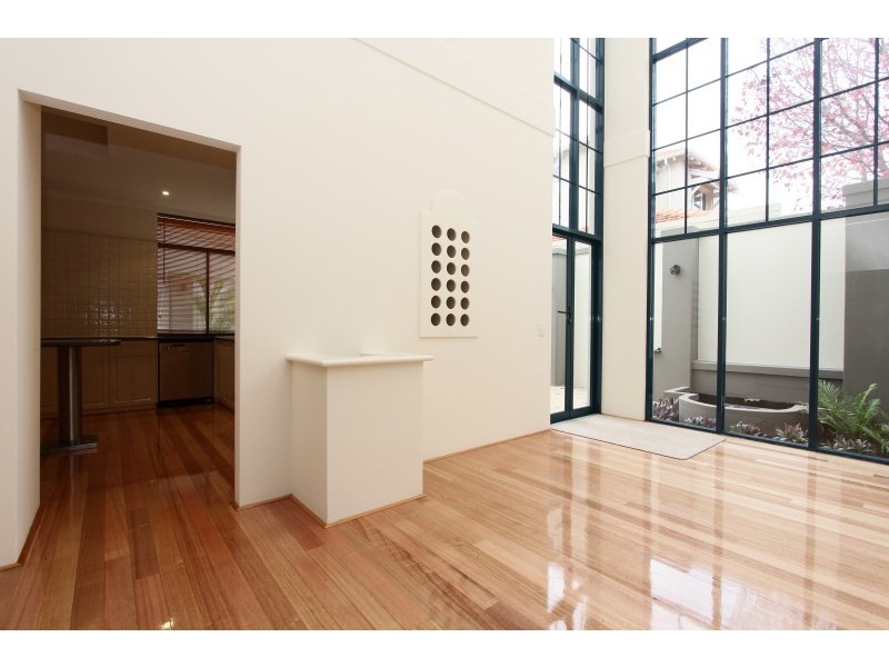 18 Joseph Street, West Leederville WA 6007