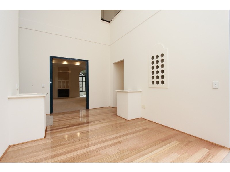 18 Joseph Street, West Leederville WA 6007